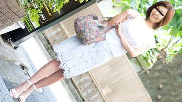 已婚妇女通过双重通奸来满足自己的需求。