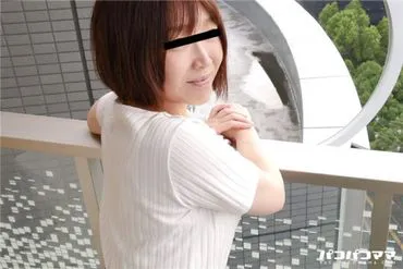 Pack of semen bukkake on mature women!