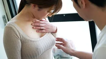 The wife tempts the young man without a bra