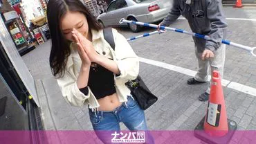 神奇的柔软，第一次拍摄。 1330 成功地将一名昏暗的女大学生以全屁股的方式带入性爱，并获得额外酬金！她在用手喷出大量液体后，在插入大鸡巴时发出痛苦的尖叫！