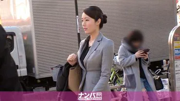 神奇的柔软，第一次拍摄。 1463 在一条线路上搭讪一位西装革履的美女！她和我们是两个世界的人，洋溢着优雅和智慧......但当她的身体被玩弄时，她的性格就坍塌了...... "超可靠 "型的女人完全变了，变成了 "超级放荡 "的性怪物......
