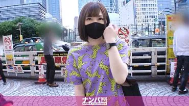 真的花花公子，初次拍摄。 1493 ‘在新宿站撒了大量避孕套！’这个计划（的伪装）实施了！捡起避孕套的温柔女孩被以采访为名带进酒店！戴上避孕套保持0.01mm的社交距离！享受小巧体型带来的狭窄私处，可爱的喘息声在房间里回荡！