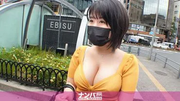 Serious pick-up, first shoot. Wle walking, I picked up a plain-faced busty older sister who seems to make a