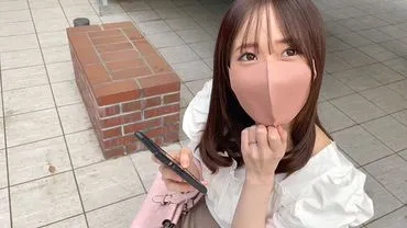【装可爱】超可爱痴女小碧池人妻26岁 对帅哥痴女责骂不停 乳首责骂连续停顿忍耐汁液不断发狂临界骑乘位精液榨取拍摄流出