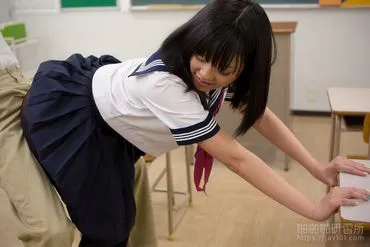 Lớp học chân váy dùng chân để kích thích.