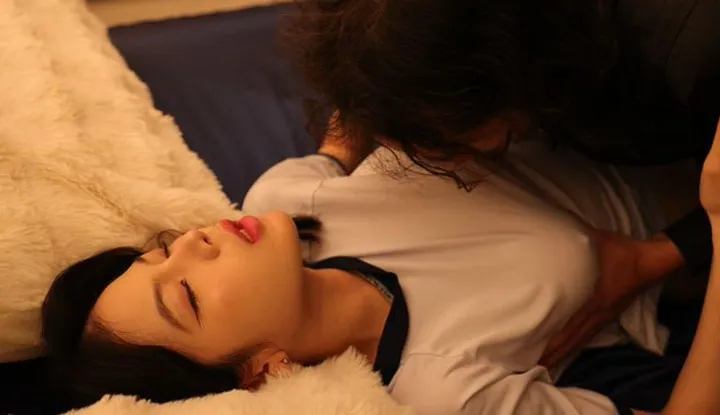 น้องMia อายุ18y โดนควยอัด หีฟิต แตกหน้า