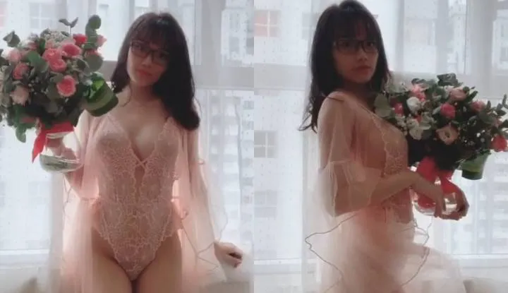 The wedding dress looks pretty good, right?