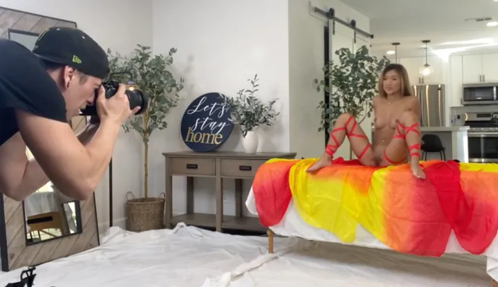 Die sexy Pinay ist immer sehr motiviert, heiße Bilder zu machen, die ihre Fans lieben.