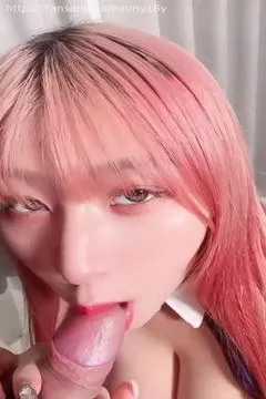 เอมม่าอายุ 18 ปี กินอาหารให้ดี