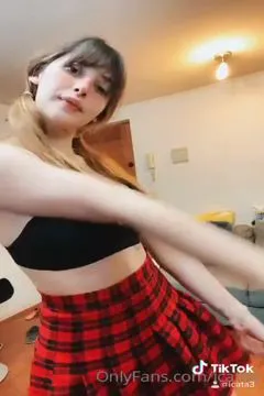 Icataa 巨乳舞蹈晃呀晃