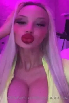 Come give me a kiss