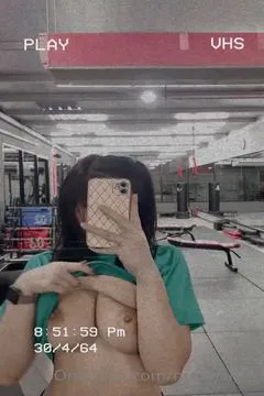 Thai pure busty girl ~ Take advantage of the gym when no one is around to see how the breasts are trained