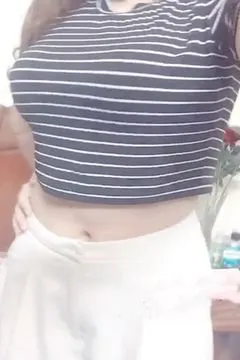 Lưng nhỏ của Việt Nam, Lyo Meo.