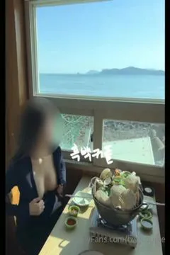 Good scenery of the gh-altitude restaurant, beautiful woman with beautiful breasts