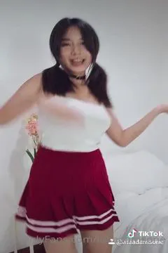 Dance with pigtails and shake your chest
