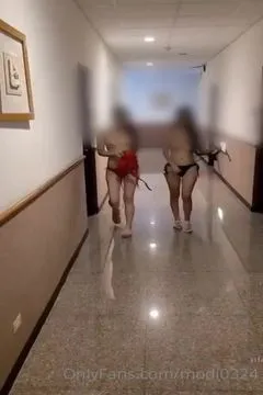 Actually naked in the hotel corridor~