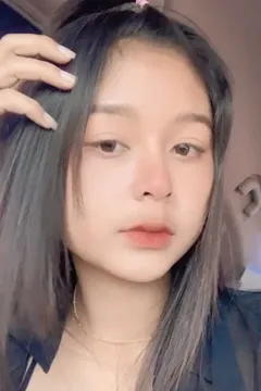 mintra44444直接在车上露大奶