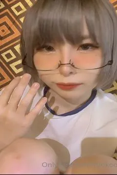 ryokooo_0625 等等就把你舔出来