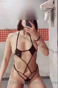 Is it too provocative to dress like ts?