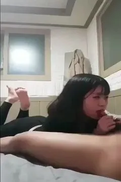 My Junior Classmate Came Over to My Dorm for Some Lollipop