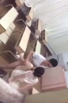 Sneak Shotted the Teacher and His Female Student Doing Filthy Fucks in the Classroom 2