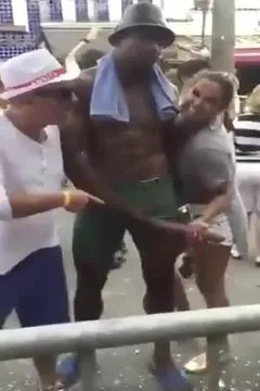 这大屌也太夸张了