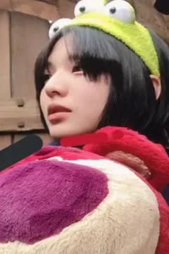 18岁的巨乳美少女