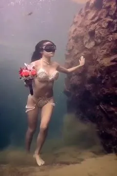 La sirène qui erre dans les profondeurs de la mer 3~