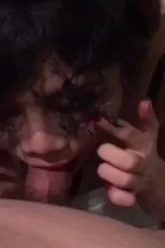 Recording the Slutty Look My GF Sucking Me Off