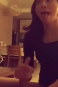 exquisite gf sucks me off