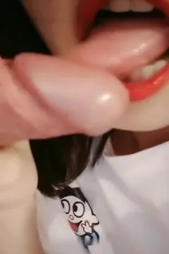 (cum-swallowing sophomore babe) picking up delivery guy