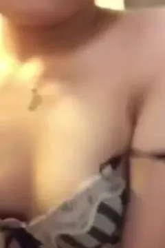性感空姐脱衣诱惑客人