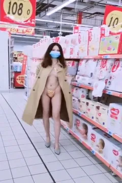Twitter's top long-legged big-breasted NTR green hat lewd wife control [Ah Beng] supermarket bold exposure