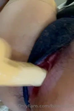 Write a detailed description of inserting into a lewd small hole