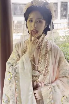 Millions of influencers have a nimble tongue.