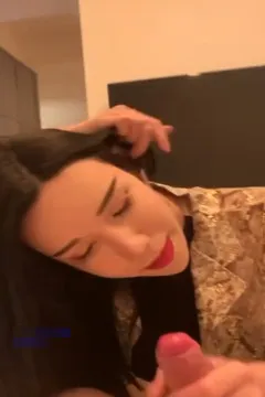 Is TikTok busty internet celebrity Gu Lingxi still fond of big dicks?
