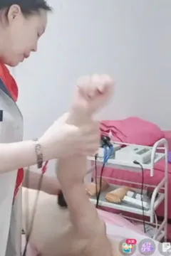 Haarentfernungstutorial mit freizügigen Slip