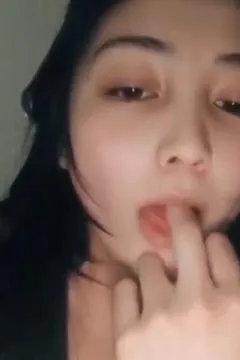I'm not satisfied after being fucked and continue to masturbate