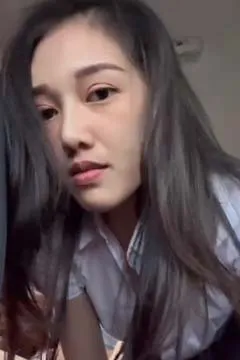 Quan hệ tình dục trong xe ngay sau k tan làm.