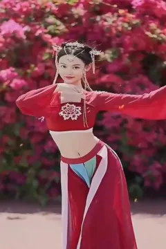 Hangzhou Bai Bai, taille séduisante