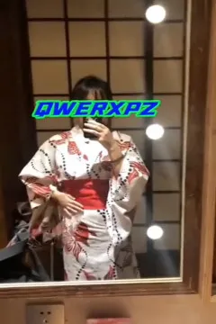 Schaut qwerxpzz in einem Kimono gut aus?