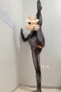 艺校舞蹈戏女神，紧身衣一字马露出