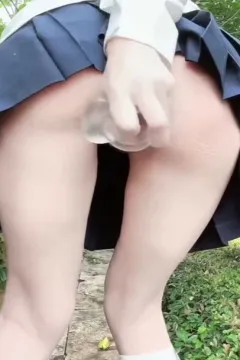 公园路边学生服自慰