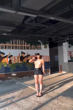 极品女神更新一个影片吧！