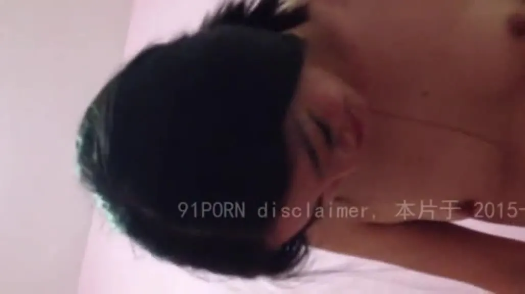 Une belle fille d'une université réputée en Chine continentale a fuité, elle dit qu'elle est tellement charmée qu'elle en a envie de vomir, super mignonne