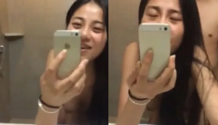 Sister and boyfriend take selfies in the toilet, the obscene language is endless, super saucy!