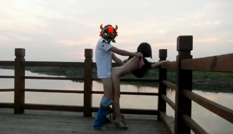 Der Hochzeitsflitterwochen der neuen Eheleute ~ Massageraum, Landschaftsgebiet und Schwimmbad waren unsere Liebesarenen ~