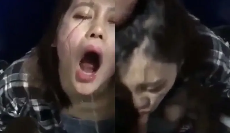 Cô gái say rượu đi tiểu trong nhà vệ sinh ~ Sau khi uống rượu, cô ấy bắt đầu thổi gậy ~