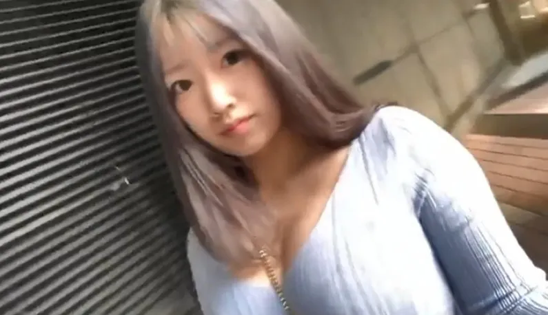 [ญี่ปุ่น] สาวตาโตนมใหญ่เดินเล่น นมใหญ๋มองข้ามไม่ได้เลย