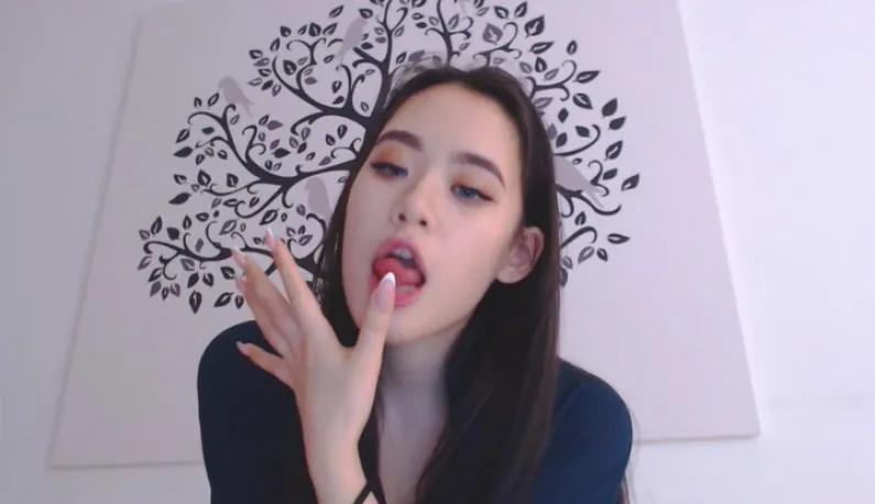 (European/US) Li Chang Show ~ Spreading My Legs Wide Open For You To Creampie ~ 0114-3